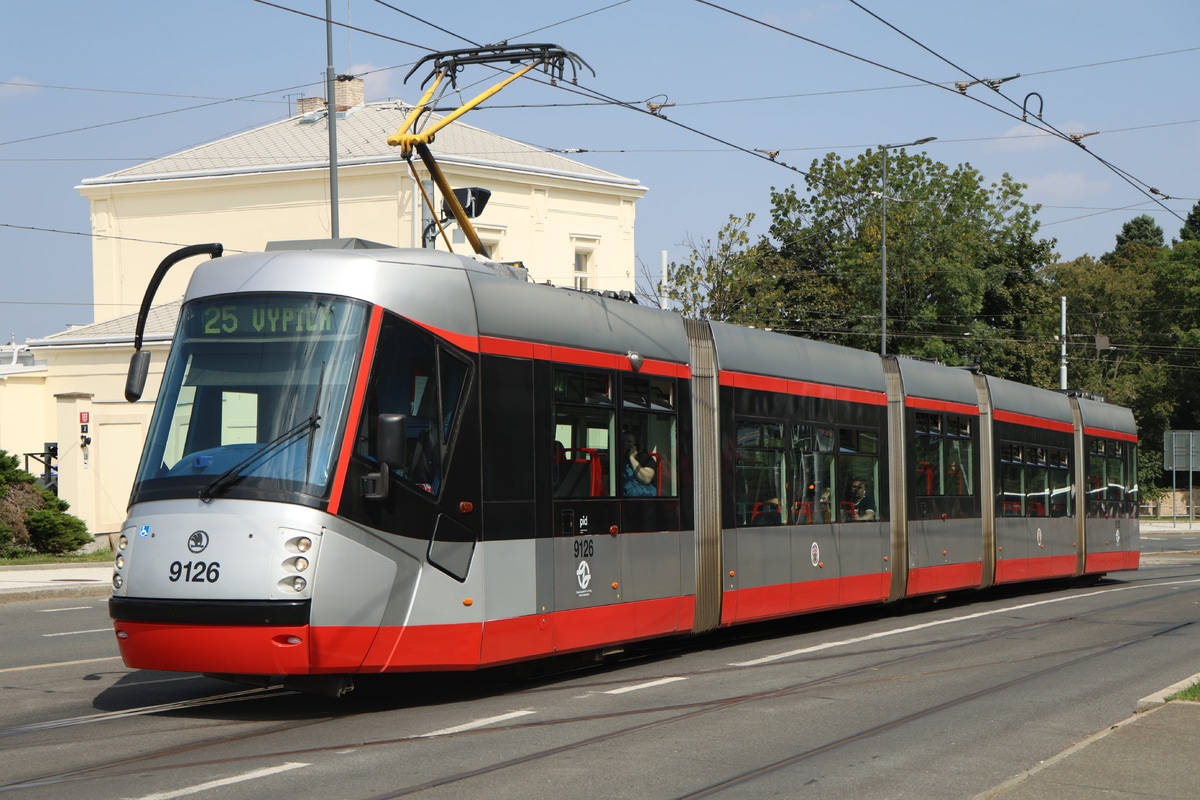 Dopravní podnik hl. m. Prahy  Škoda 14T Elektra 9126