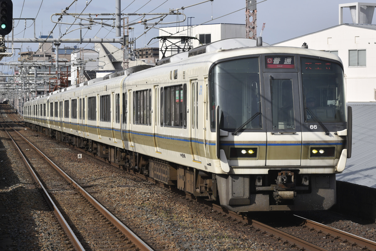 JR西日本 吹田総合車両所奈良支所 221系 NA432編成