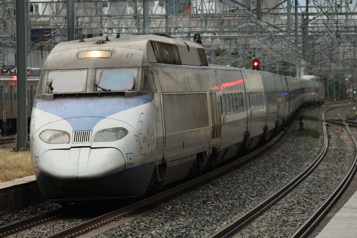 韓国鉄道公社  100000系 009編成