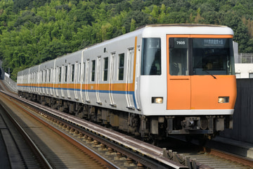 近畿日本鉄道7000系HL05を学研北生駒駅で撮影した画像