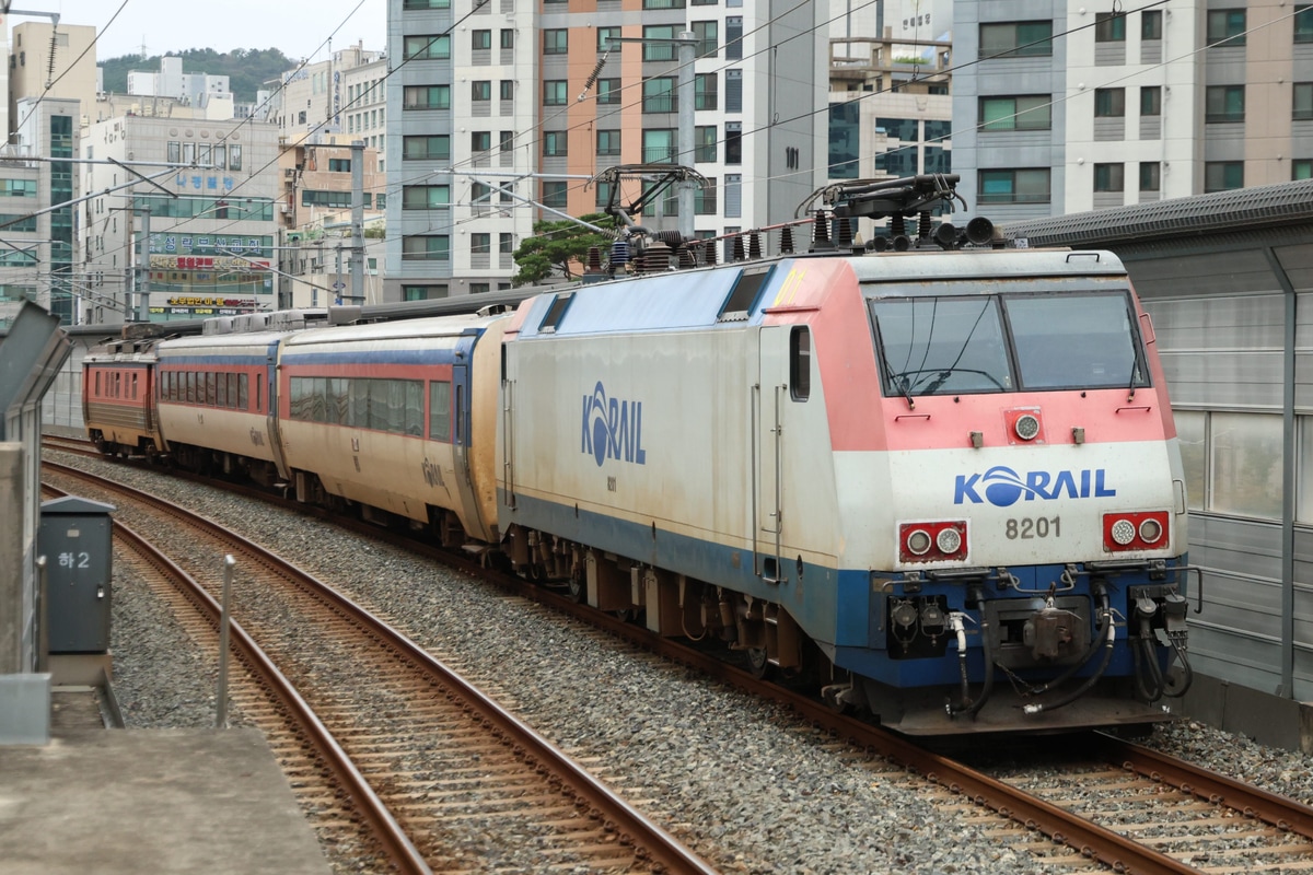 韓国鉄道公社  8200形 8201