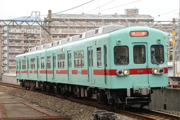 西日本鉄道600形606Fを西鉄千早駅で撮影した画像