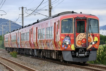 JR四国2700系2803を讃岐塩屋～多度津間で撮影した画像