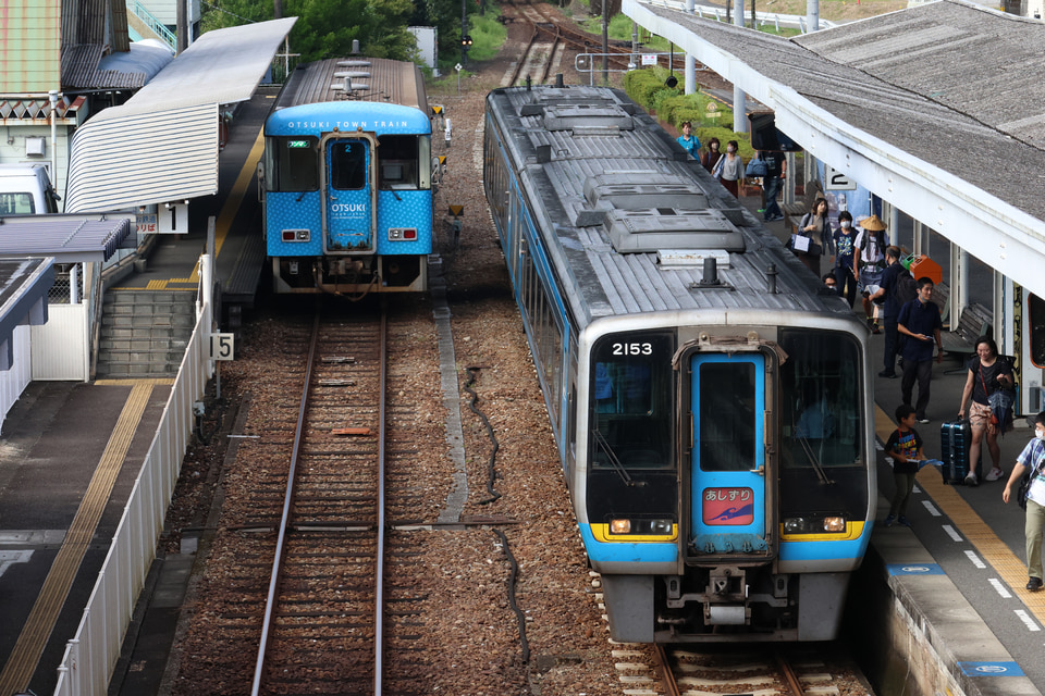 JR四2000系2153の編成データ、編成表、ニュース、写真|2nd-train