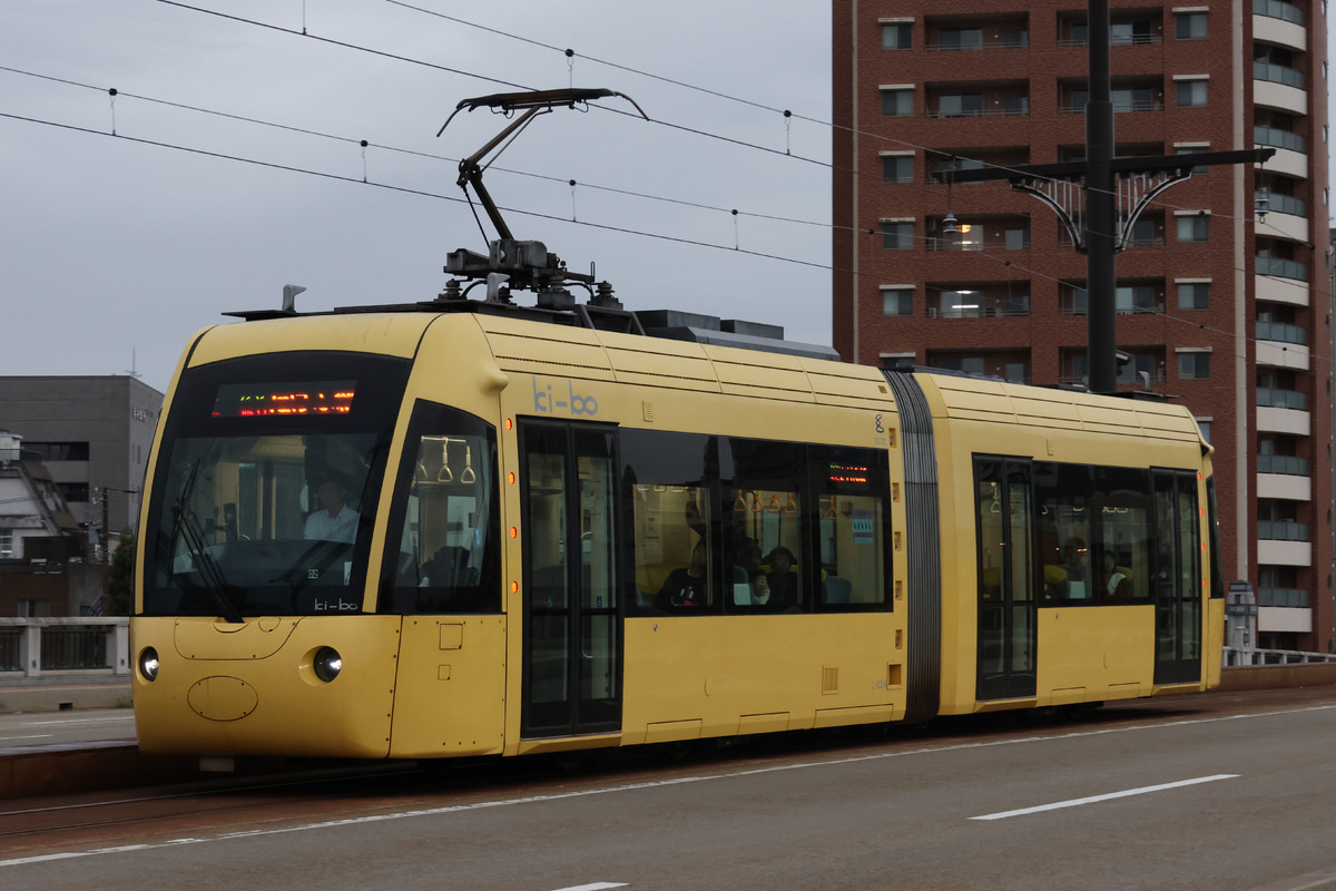 えちぜん鉄道  L形 L-02編成