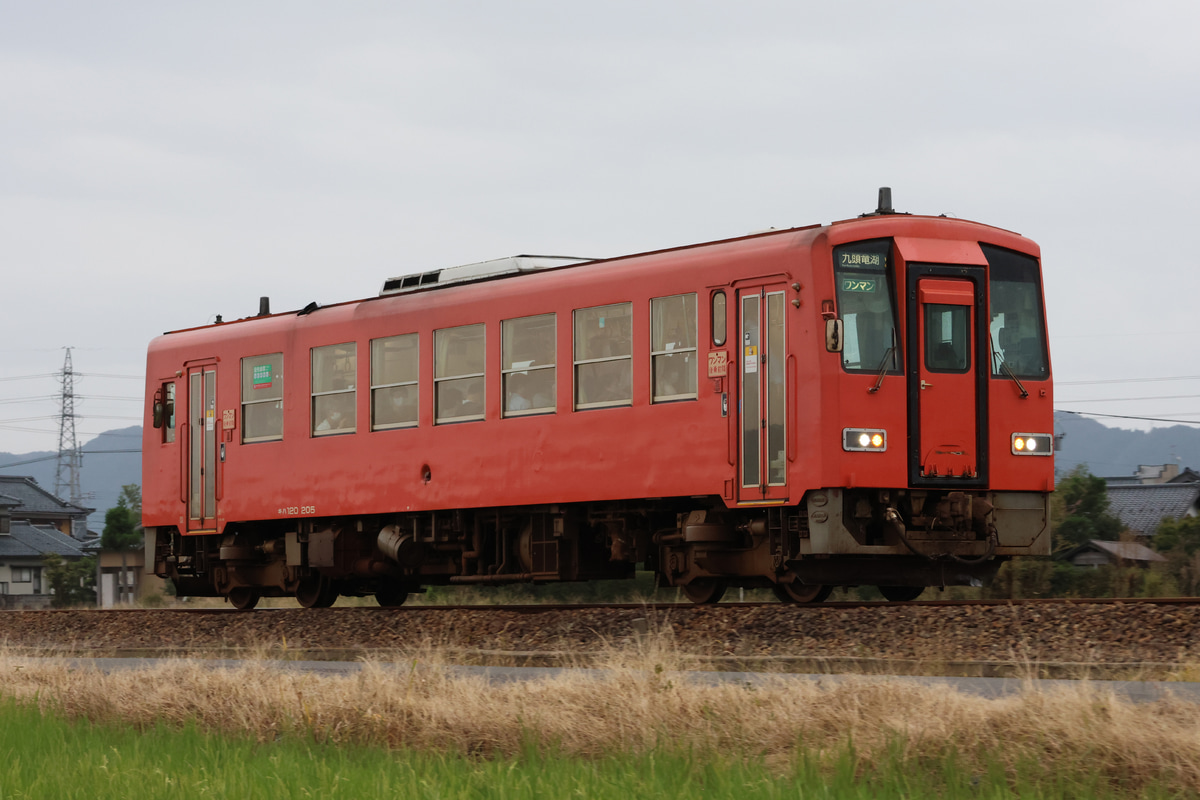 JR西日本  キハ120系 キハ120-205