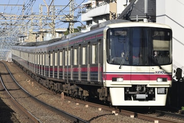 京王電鉄8000系8707Fを八幡山～上北沢間で撮影した画像