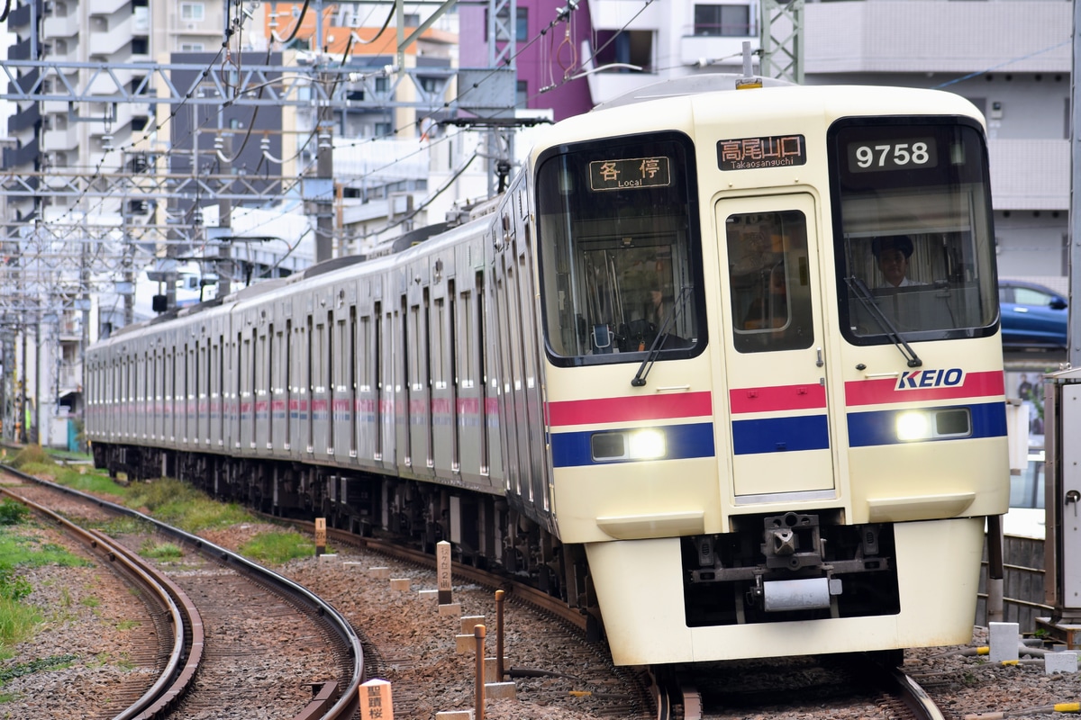 京王電鉄 若葉台検車区 9000系 9708F