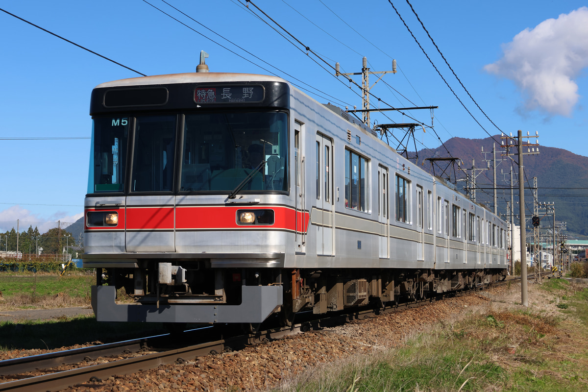 長野電鉄 須坂車両工場 3000系 M5編成