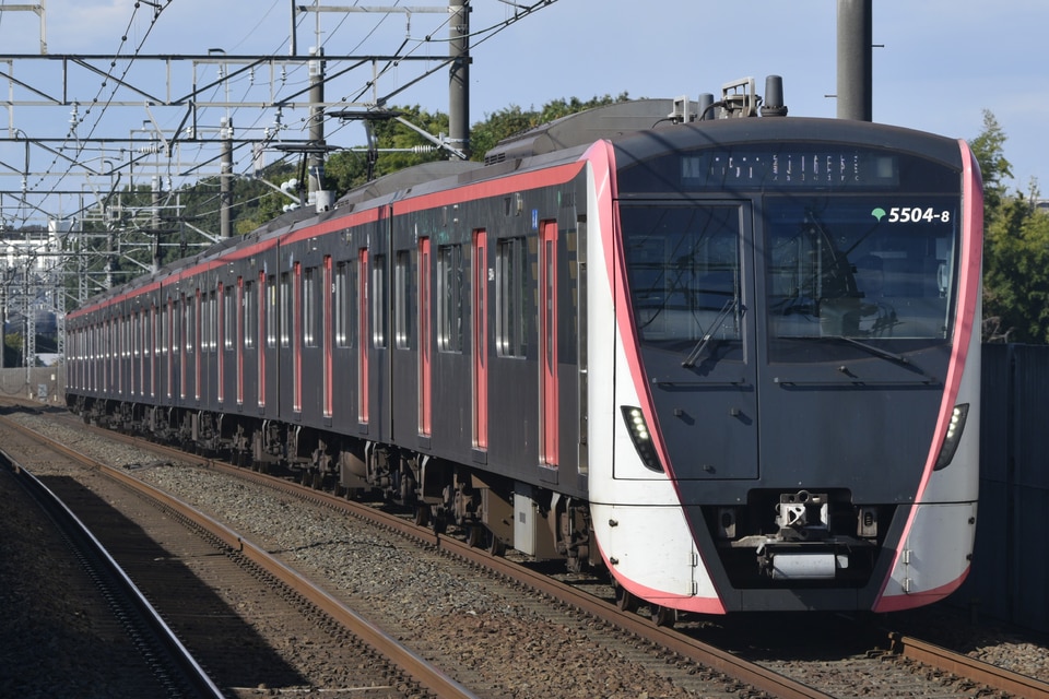 都営5500形5504編成<br class="br-sp" />(5504F)の写真