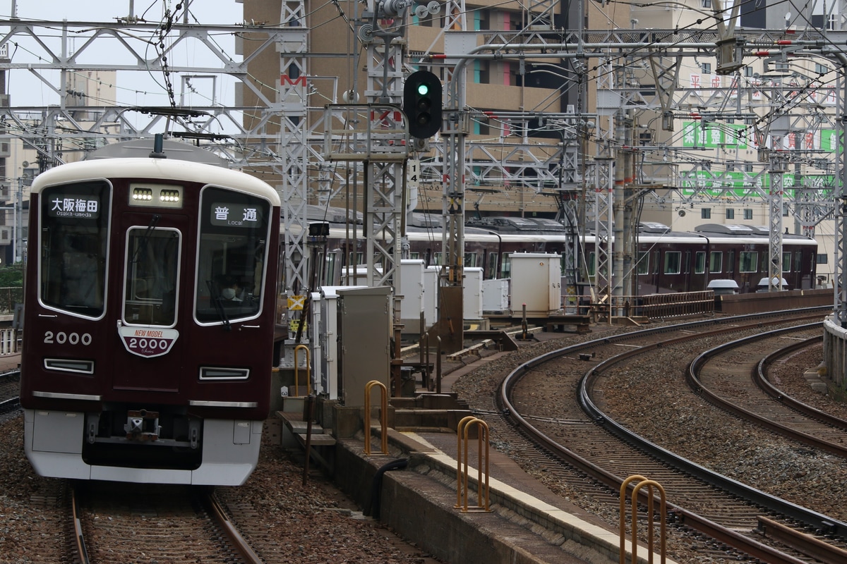 阪急電鉄 平井車庫 2000系 2000F