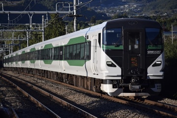 JR東日本E257系オオOM-92編成を塩山～勝沼ぶどう郷間で撮影した画像