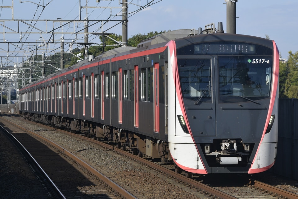 都営5500形5517編成<br class="br-sp" />(5517F)の写真