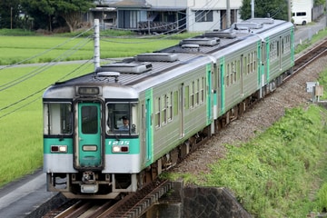 JR四国1200形1235を牛島～下浦間で撮影した画像