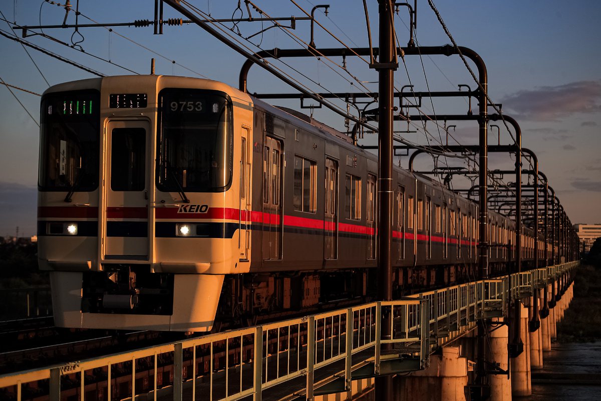 京王電鉄  9000系 