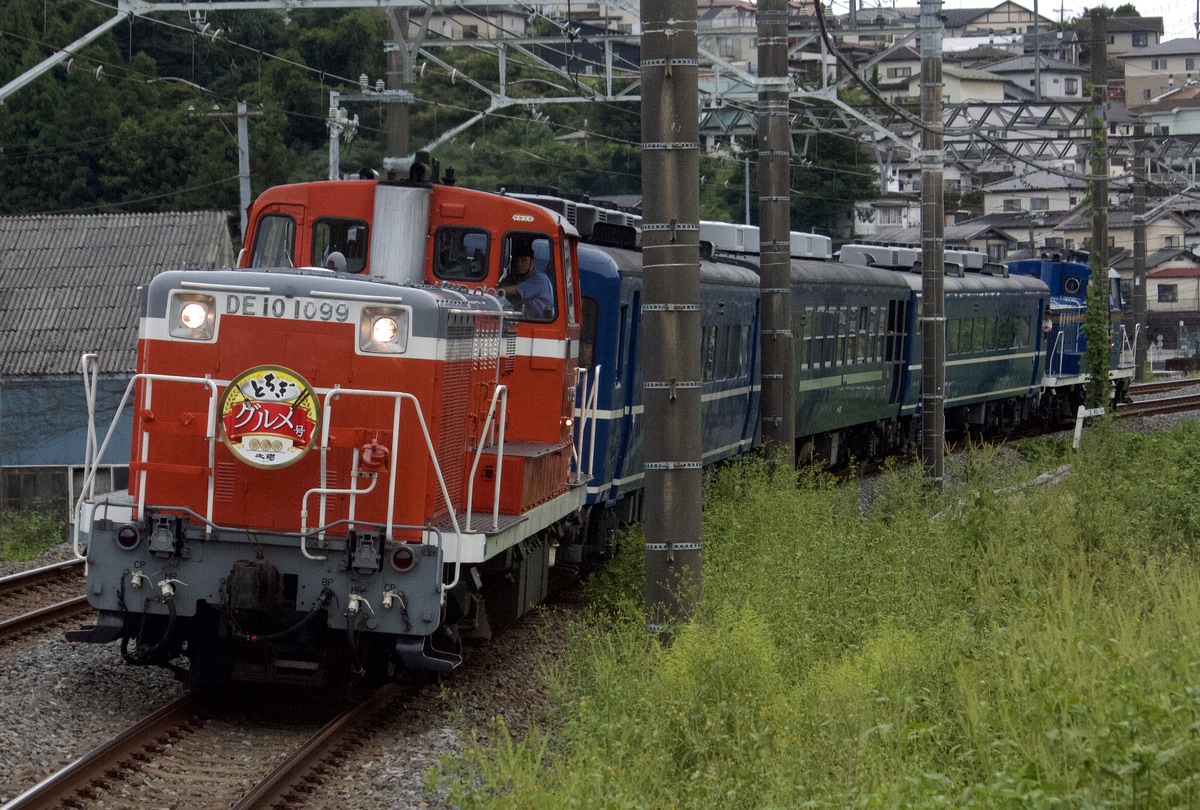 東武鉄道 下今市機関区 DE10 1099
