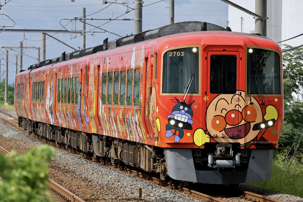 JR四国 高知運転所 2700系 2703