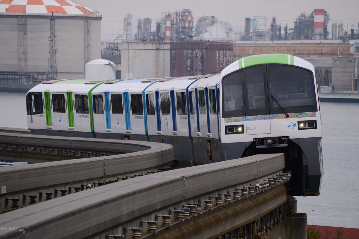 東京モノレール 昭和島車両区 2000系 2031F