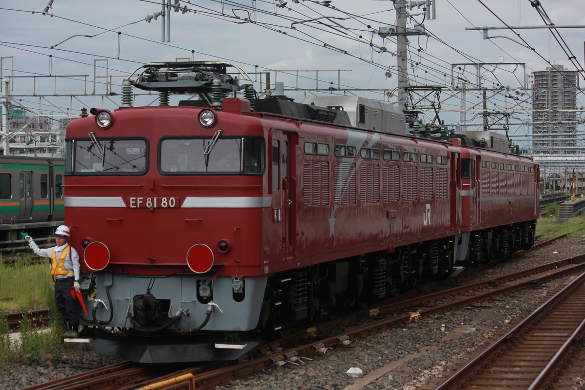 JR東日本 尾久車両センター EF81 80