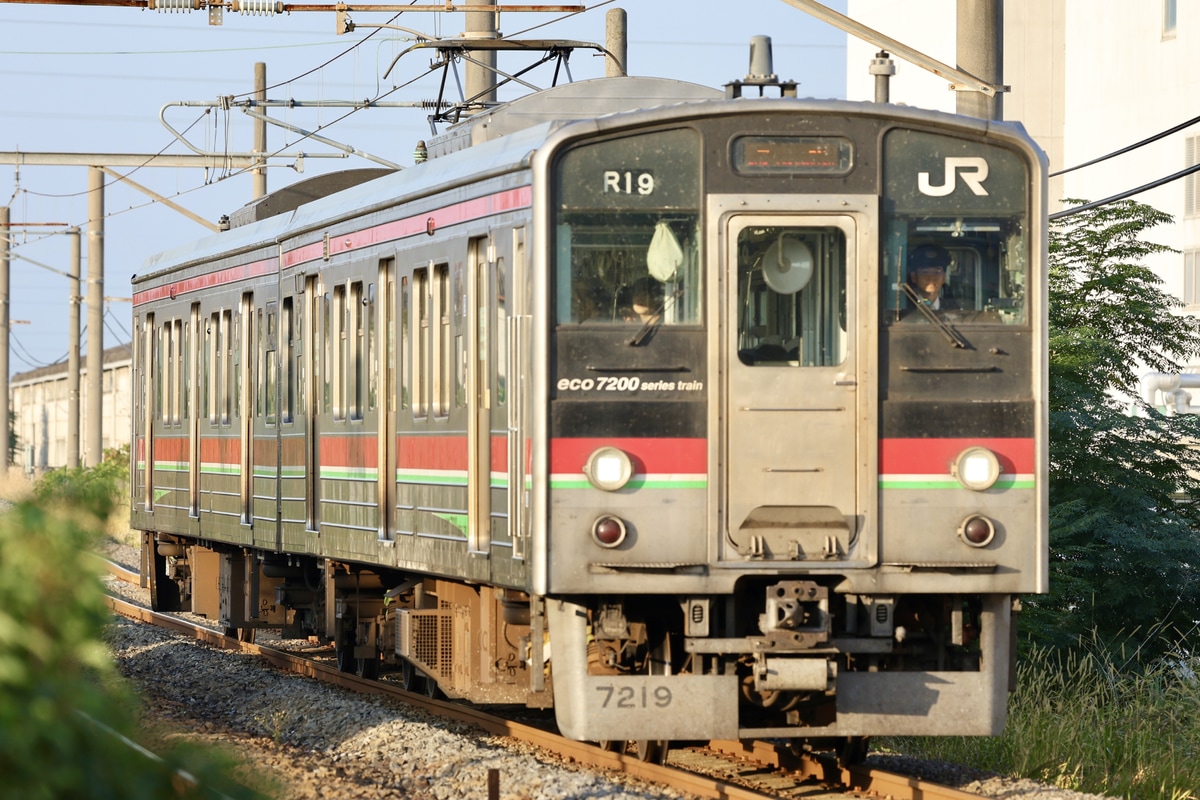 JR四国 高松運転所 7200系 R19編成