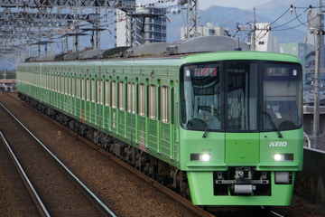 京王電鉄8000系8713Fを長沼駅で撮影した画像