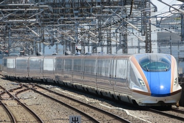 JR西日本W7系W23編成を大宮駅で撮影した画像