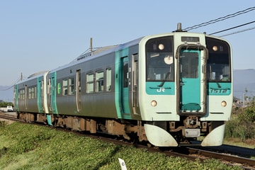 JR四国1500形1512を山瀬～学間で撮影した画像