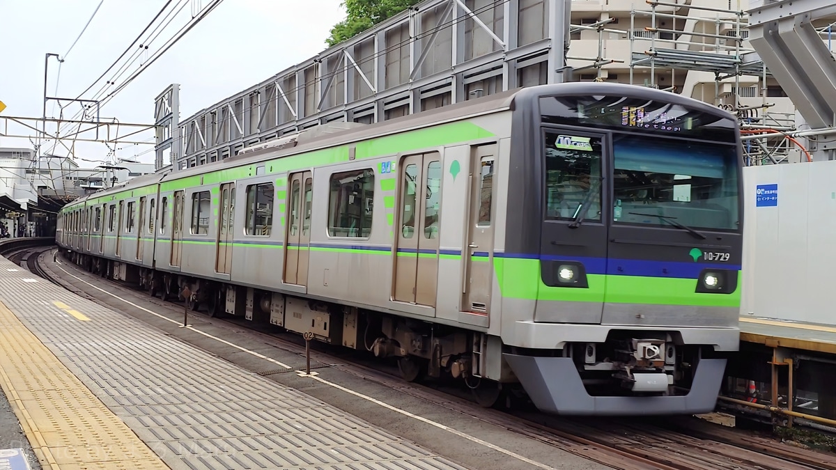 東京都交通局 大島車両検修場 10-300形 10-720編成