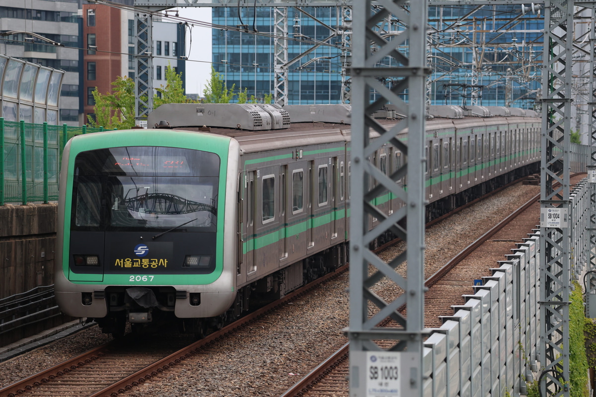 Seoul Metro  2000系 2X67F