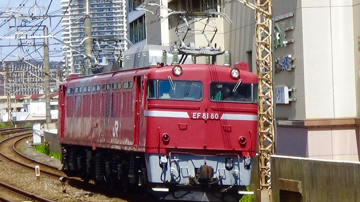 JR東日本 尾久車両センター EF81 80