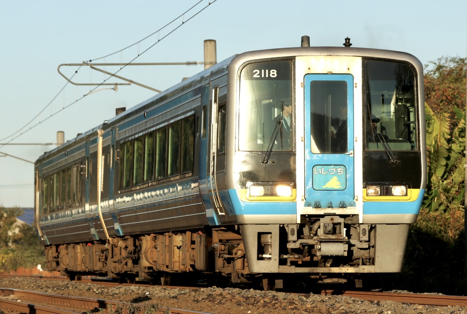 JR四2000系2118の写真