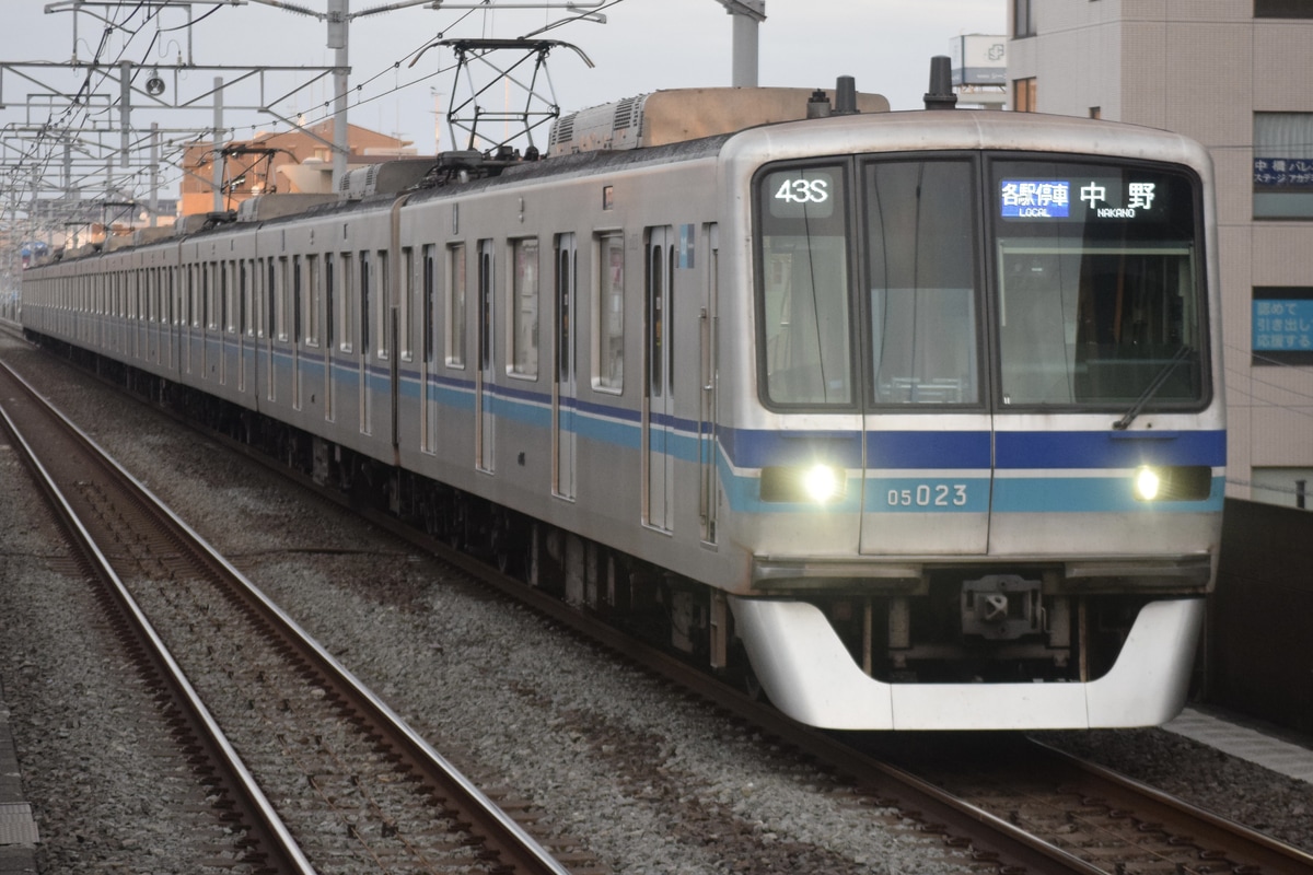 東京メトロ 深川検車区 05系 05-123F