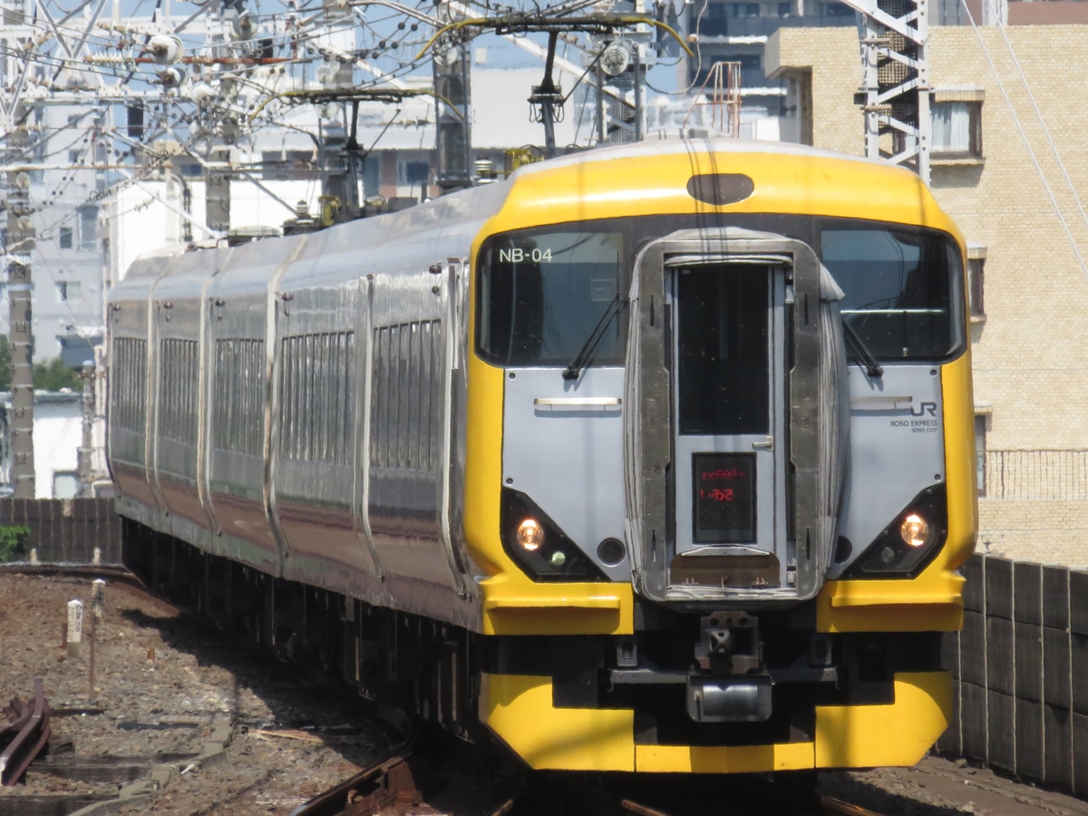 JR東日本 幕張車両センター本区 E257系 マリNB-04編成