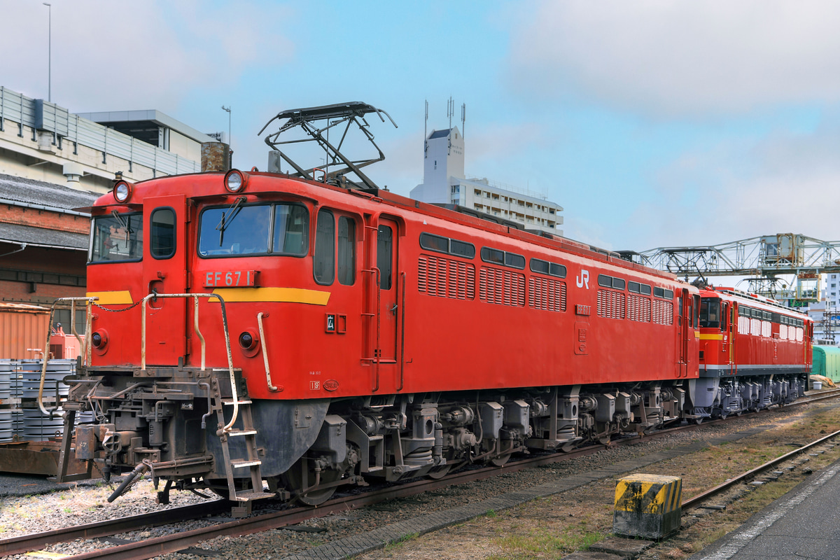 JR貨物 広島車両所 EF67 1
