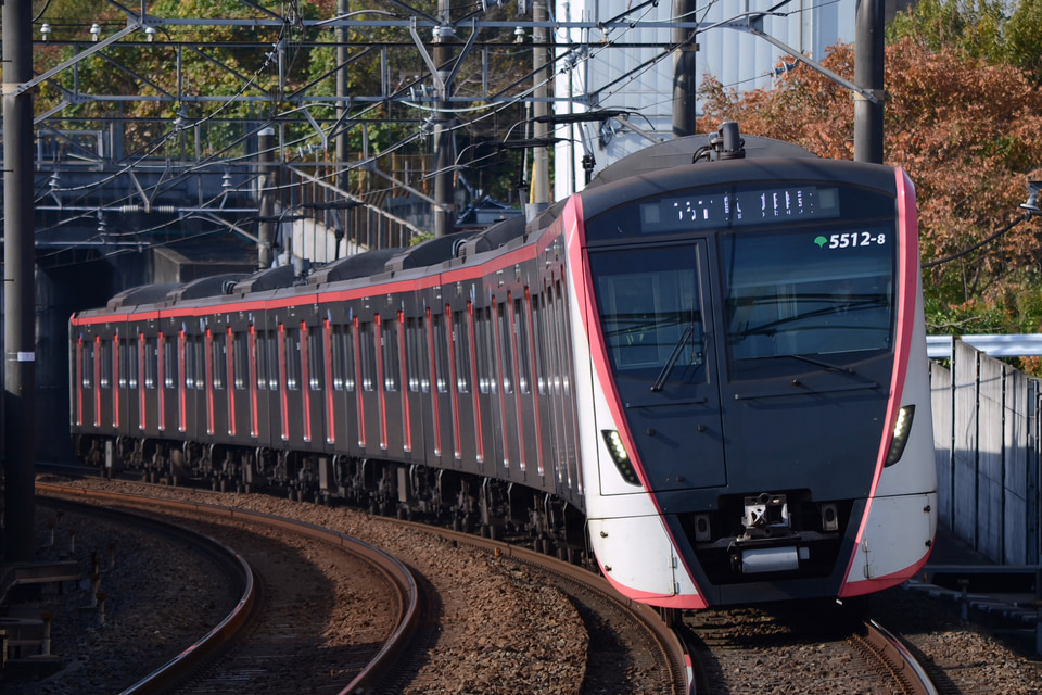 都営5500形5512編成<br class="br-sp" />(5512F)の写真