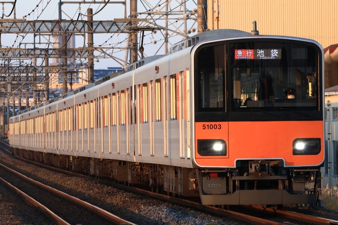 50000系51003fを不明で撮影した写真