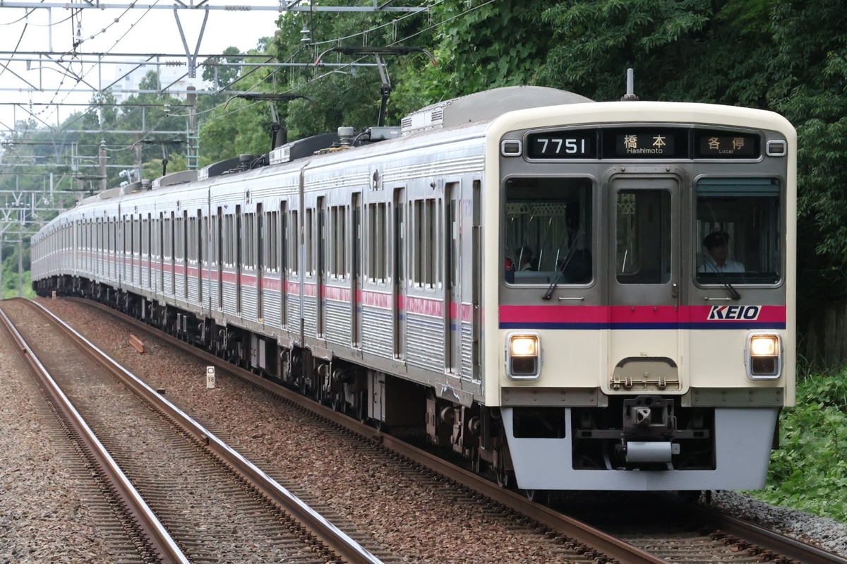 京王電鉄  7000系 7701f