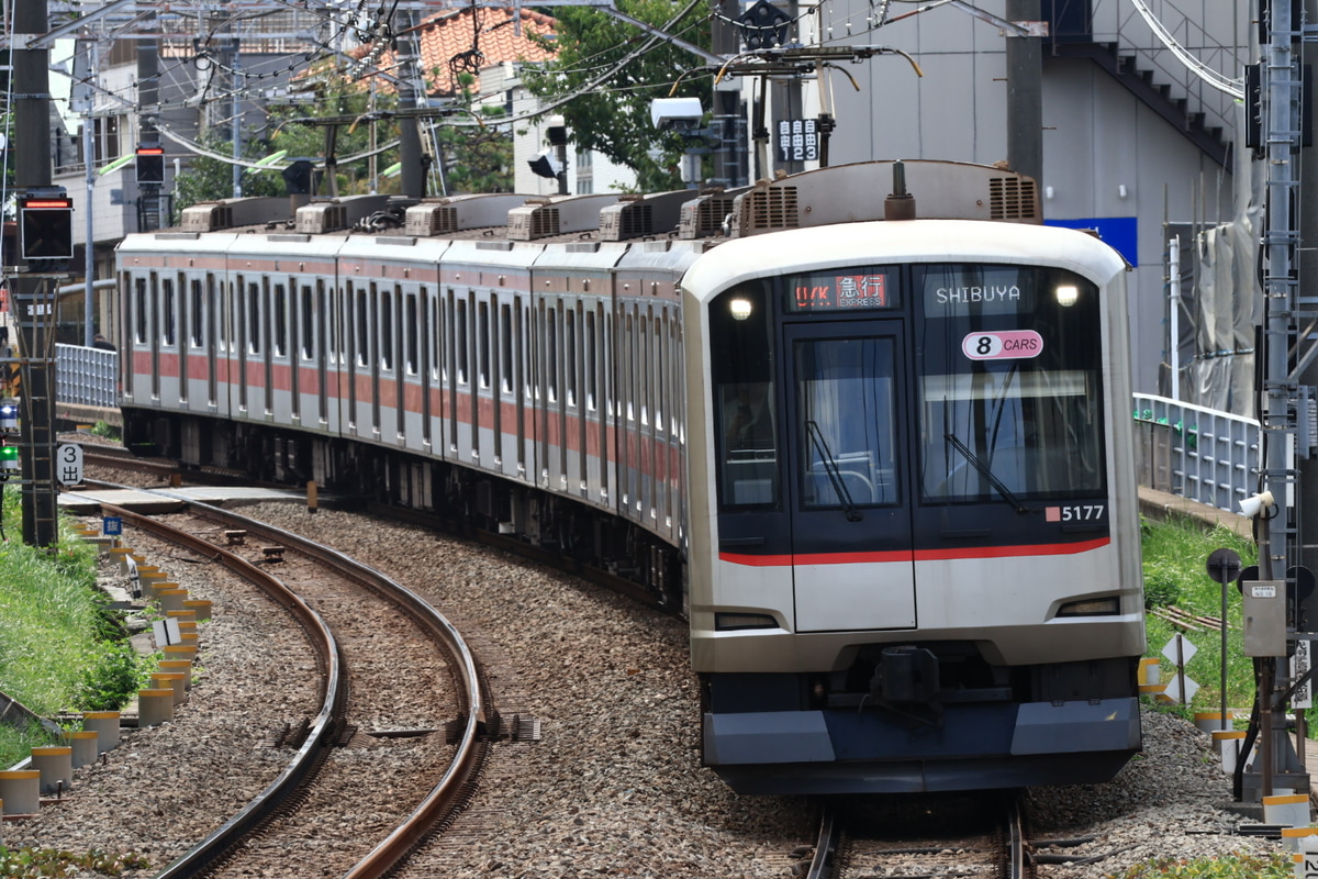 東急電鉄  5050系 5177f