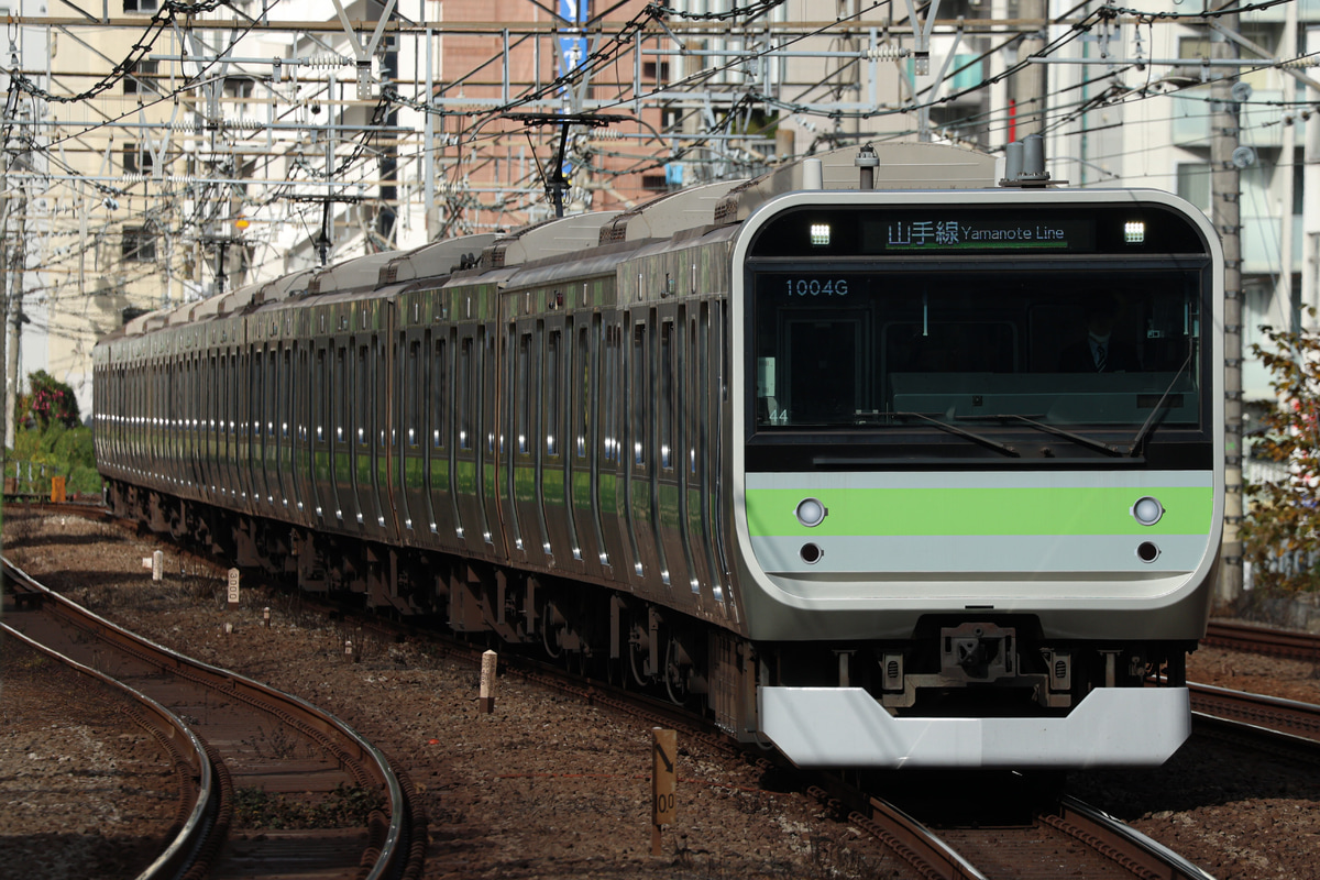 JR東日本  E235系 トウ44編成