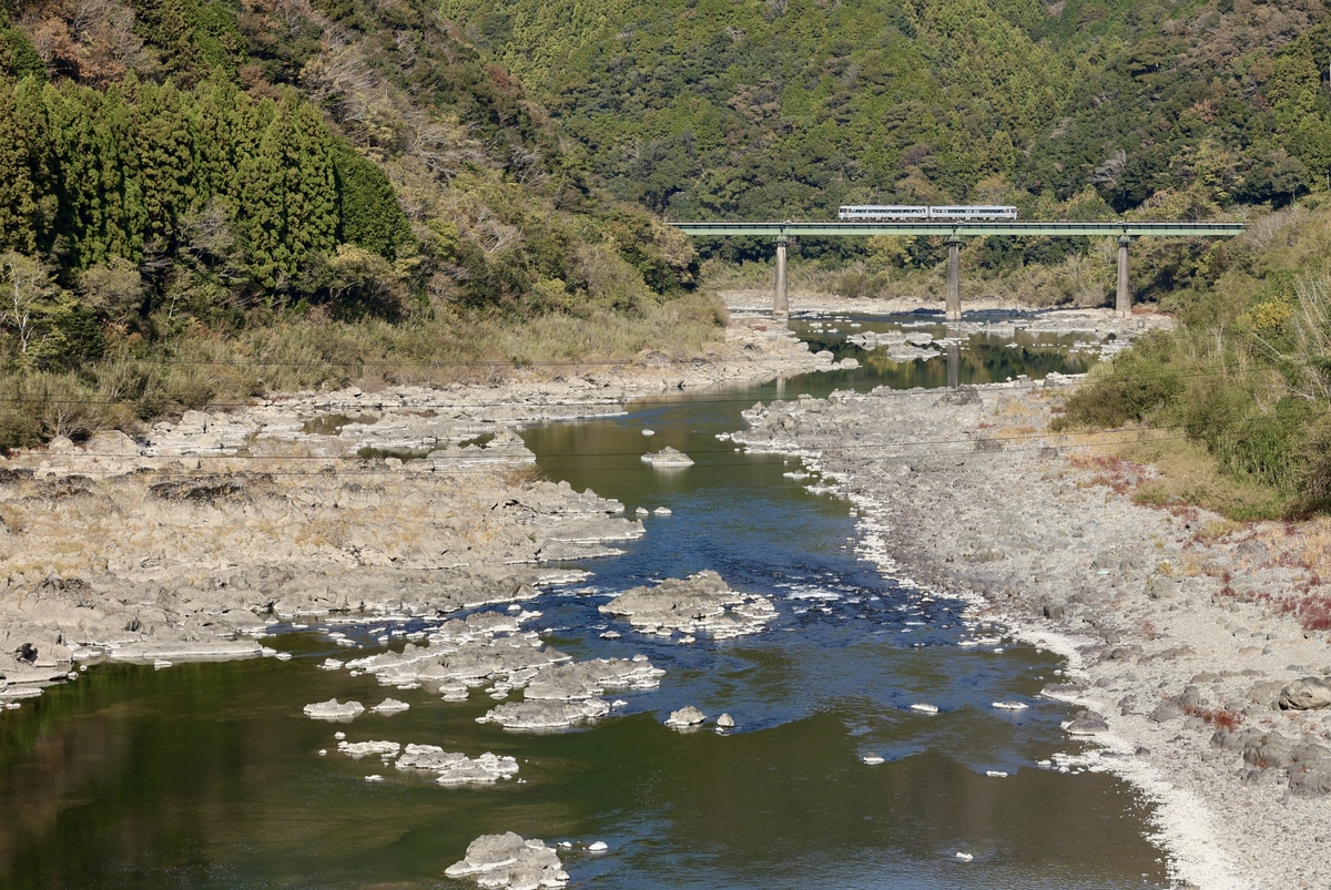 JR四国 松山運転所 キハ185系 3107