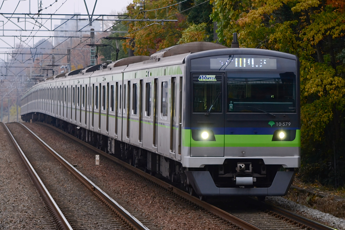 東京都交通局 大島車両検修場 10-300形 10-570F