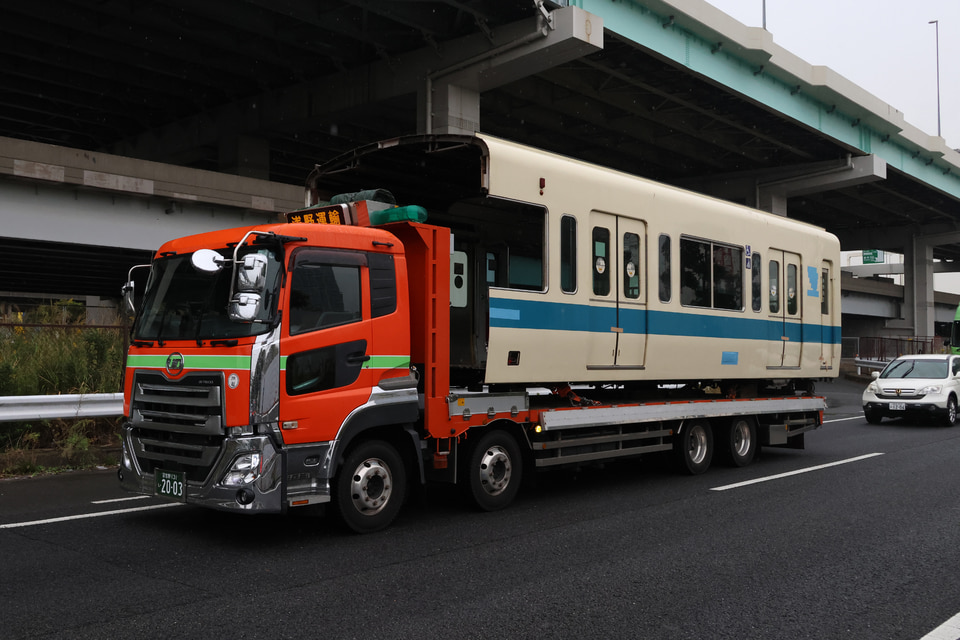 小田急8000形8256×6<br class="br-sp" />(8256F)(8256編成)の写真