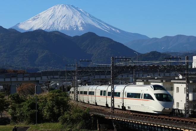 喜多見検車区50000形を新松田～渋沢間で撮影した写真