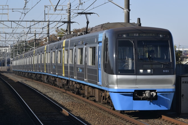 印旛車両基地9100形9128編成を大町駅で撮影した写真