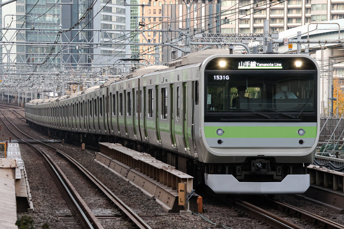 JR東日本  E235系 トウ44編成