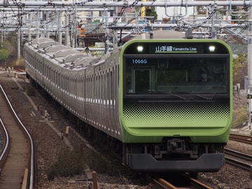 JR東日本E235系トウ36編成を駒込駅で撮影した画像