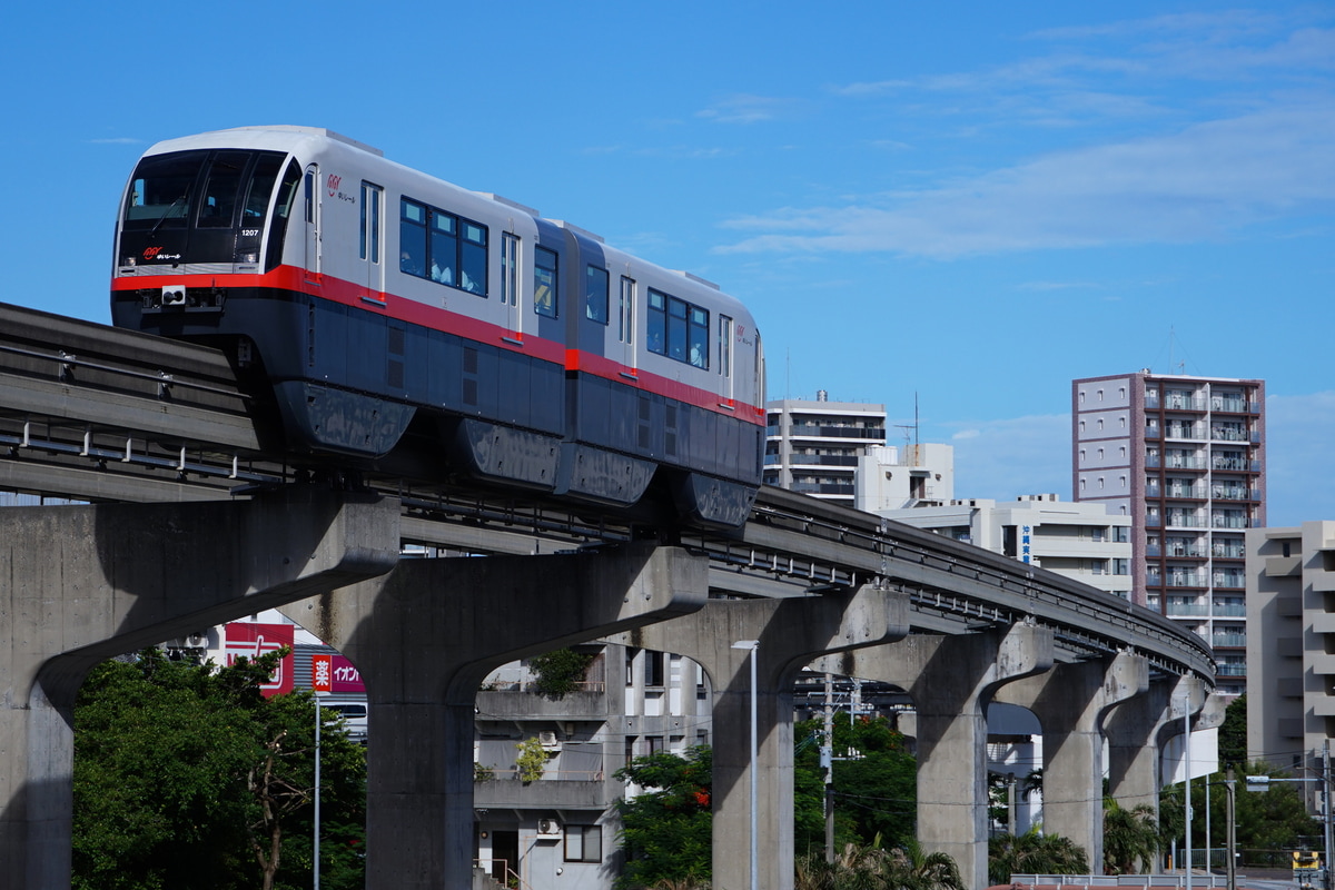 沖縄都市モノレール  1000形 07編成