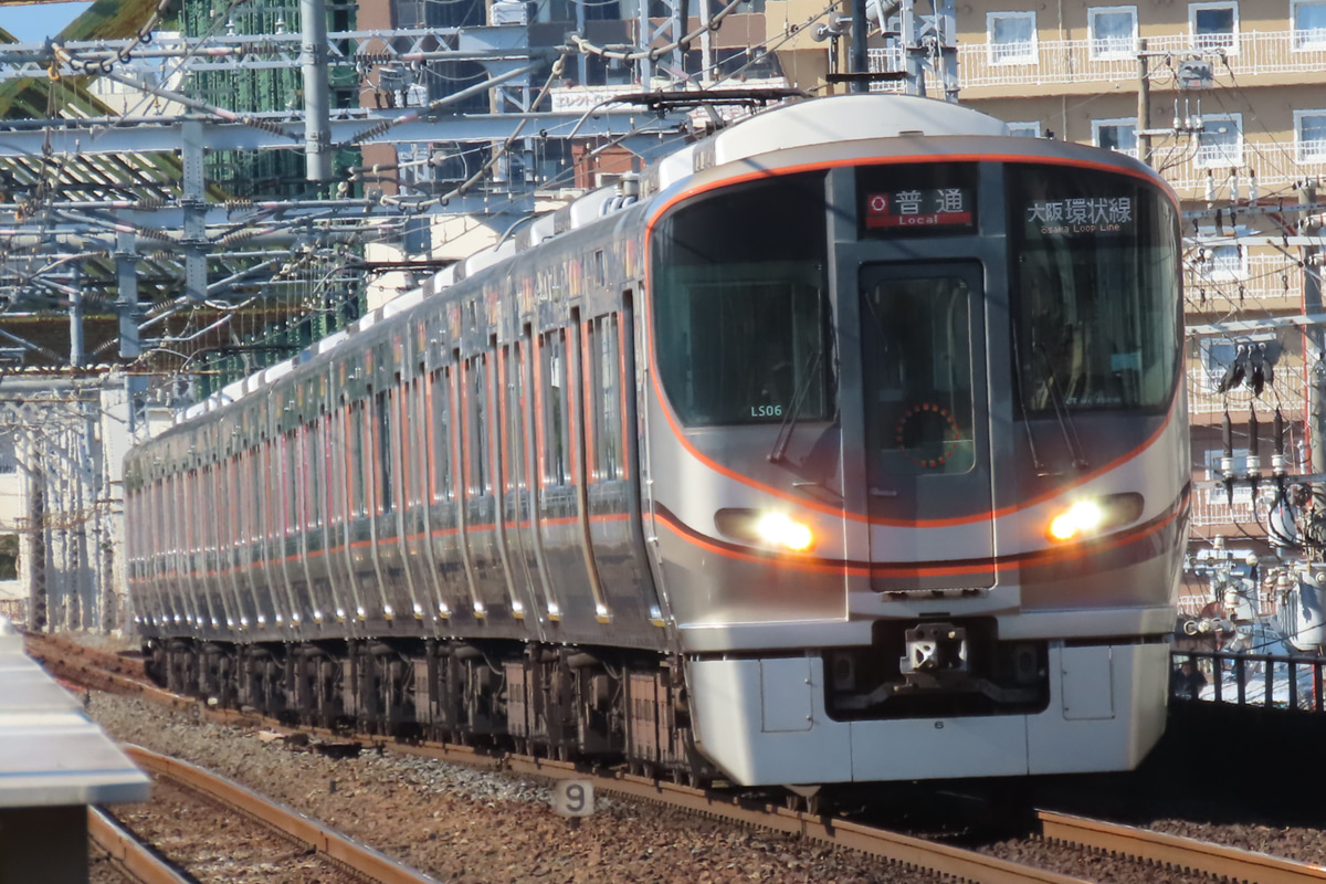 JR西日本 吹田総合車両所森ノ宮支所 323系 LS06