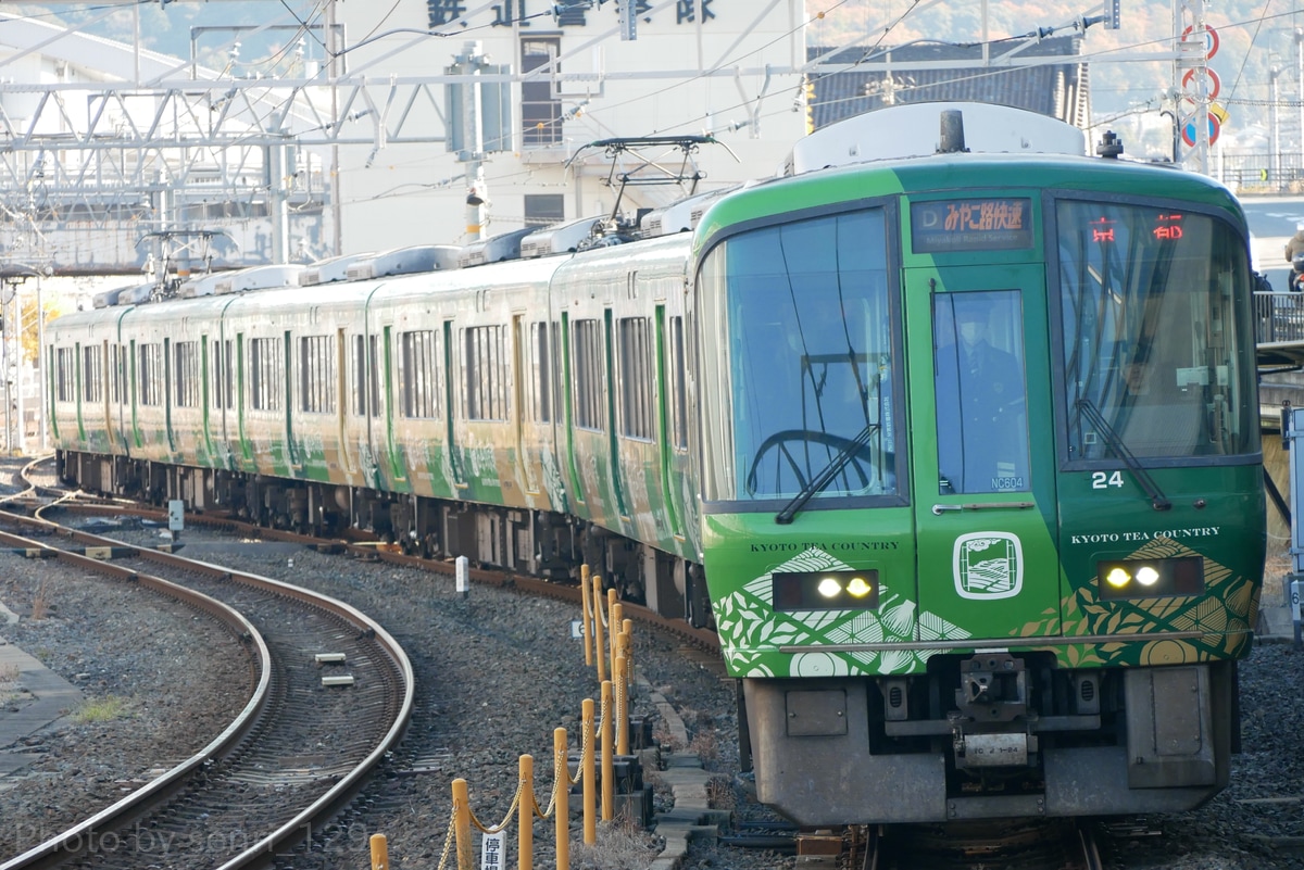 JR西日本 吹田総合車両所奈良支所 221系 NC604