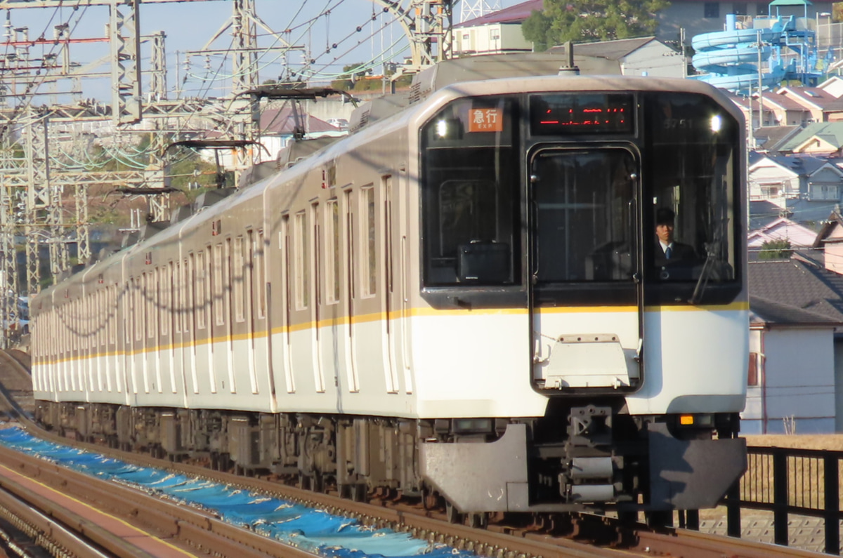近畿日本鉄道  5820系 DF51編成